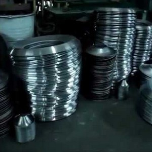 Estampagem de metais repuxados
